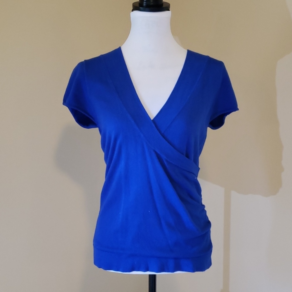 Short sleeve sweater